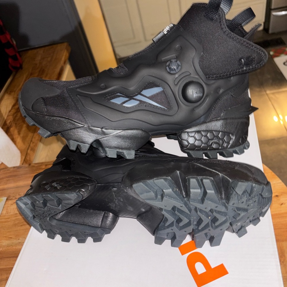 Reebok Instapump Fury X GTX Boots